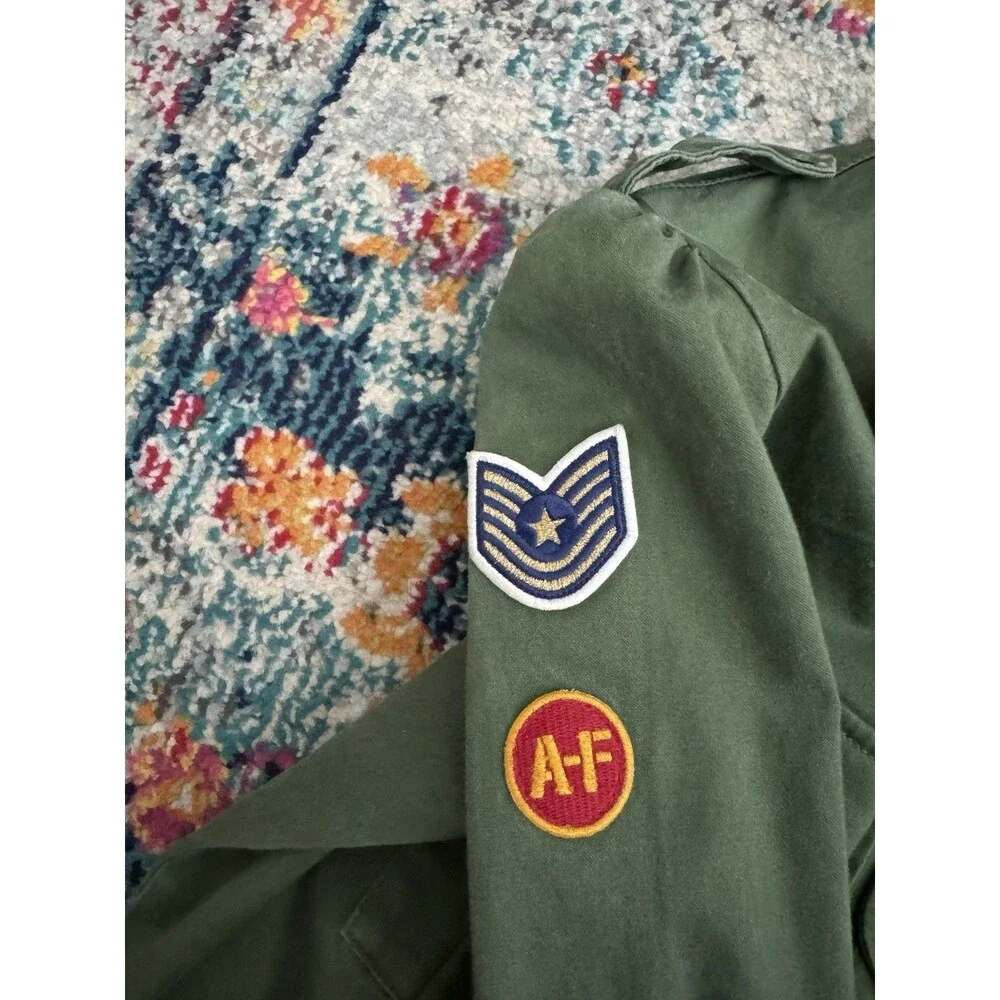 Abercrombie & Fitch this vintage
